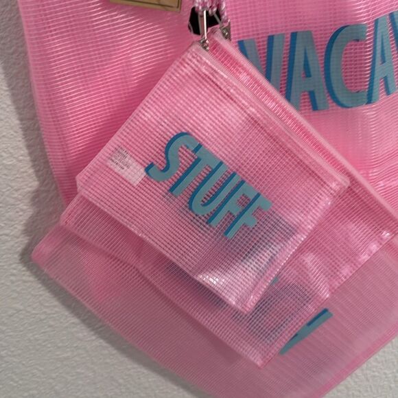 NWT- Twig & Arrow- barbie pink travel tote set (4-piece set) - Picture 5 of 9